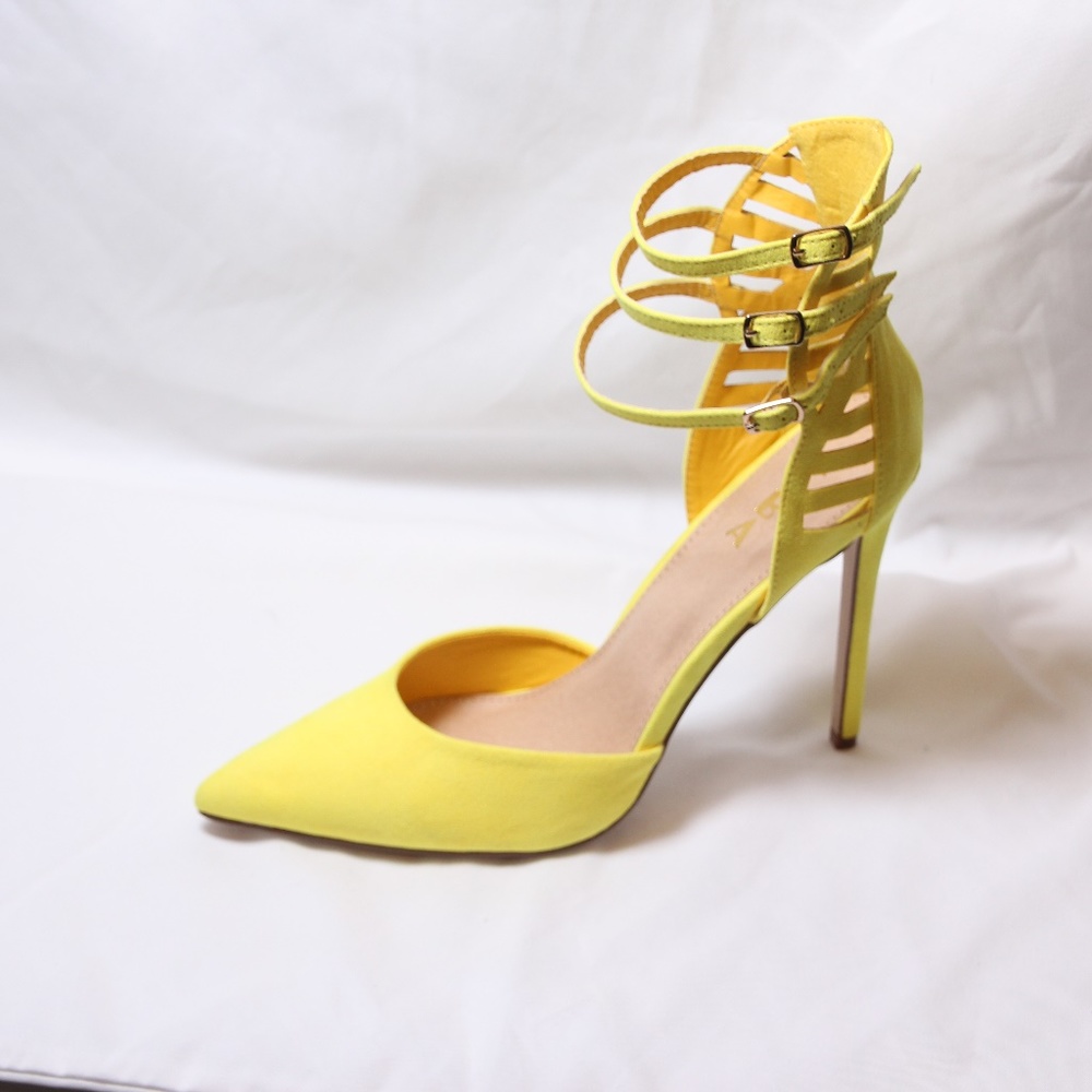 BRAND NEW Yellow micro fibber shoe